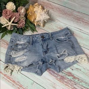 American Eagle Shorts / Size 4